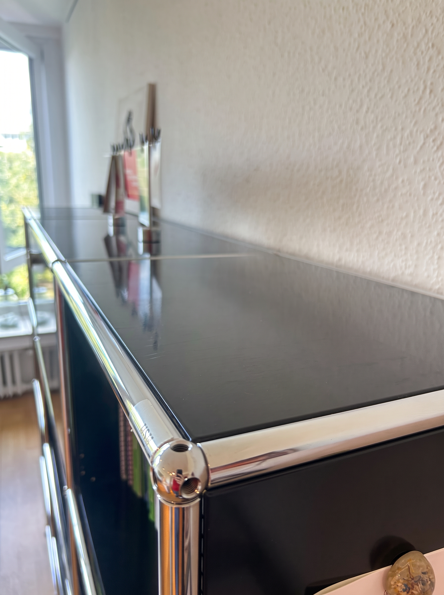 Detail einer gründlich gereinigten Oberfläche
